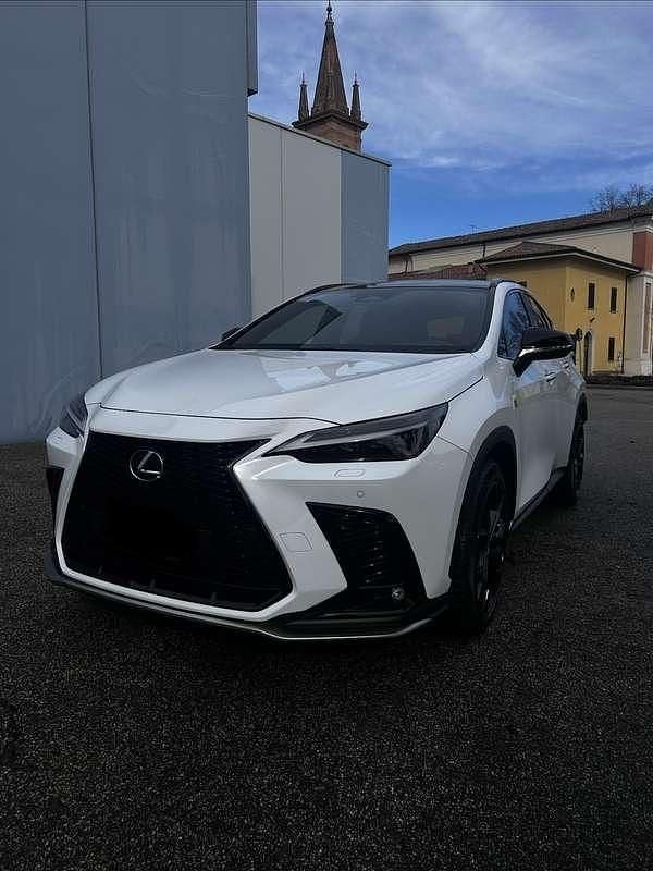 Bianco Usata 2023 Lexus NX450h+ SUV | 50.900 € (Buon prezzo) - Immagine 1/4