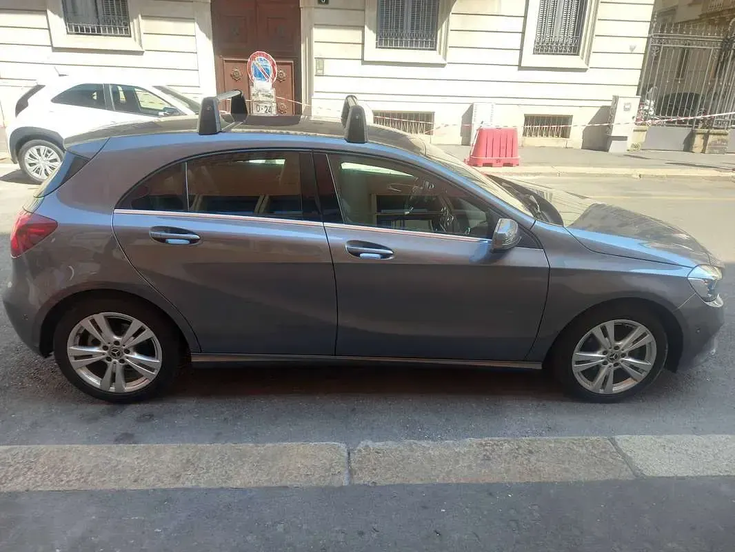 Usata Mercedes A180 Executive 109 CV (80 kW) 2018 Grigio Berlina
