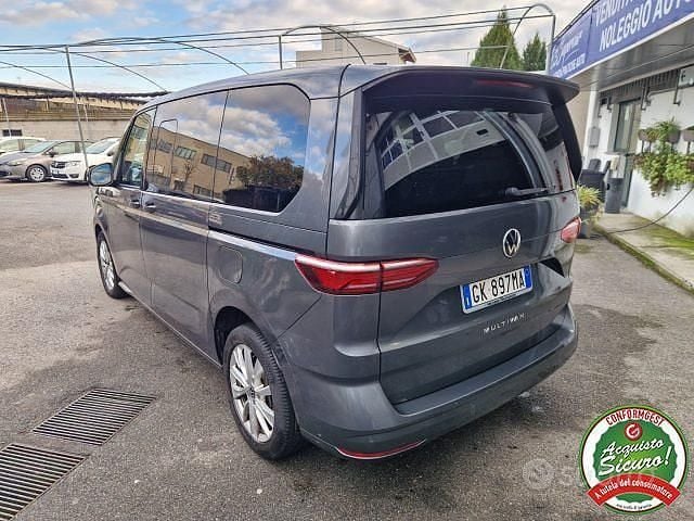 Usata VW Multivan Life 150 CV (110 kW) 2022 Antracite Furgone