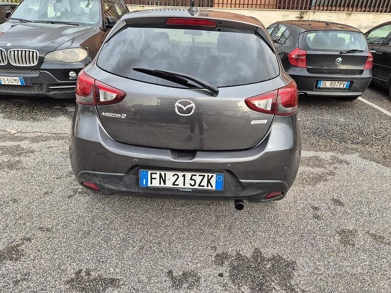 Usata Mazda 2 105 CV (77 kW) 2018 Grigio Utilitaria