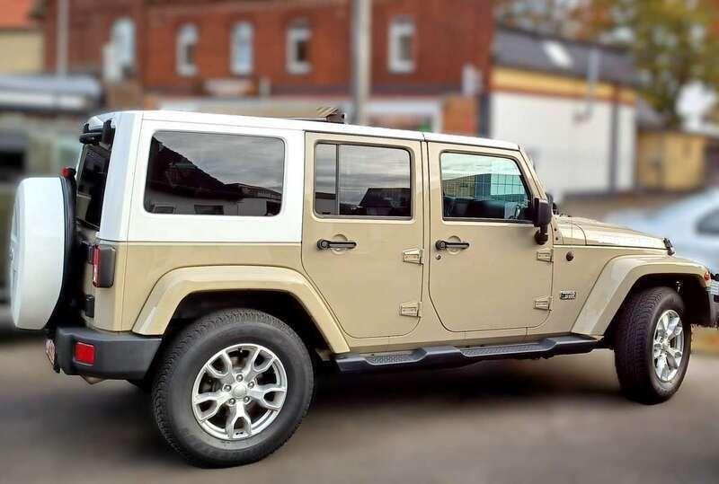 Beige Usata 2019 Jeep Wrangler Unlimited Sahara SUV | 51.900 € (Cara) - Immagine 1/4