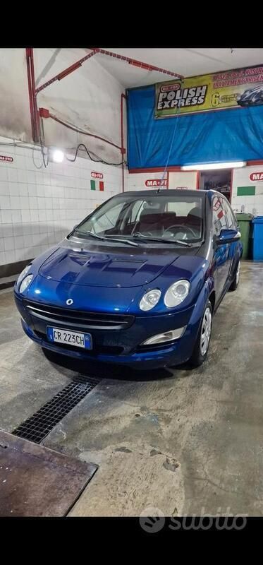 Blu Usata 2005 Smart ForFour Pulse Utilitaria | 2000 € (Cara) - Immagine 1/4