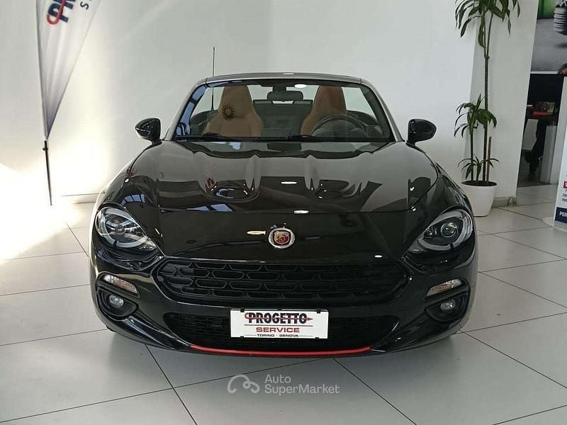 Usata Fiat 124 Spider Lusso 140 CV (102 kW) 2018 Nero Cabrio