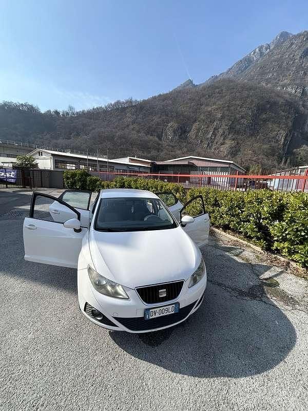 Usata Seat Ibiza Stylance 86 CV (63 kW) 2010 Berlina