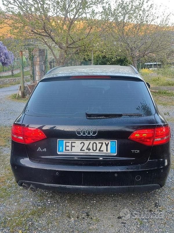 Usata Audi A4 143 CV (105 kW) 2011 Nero Station wagon