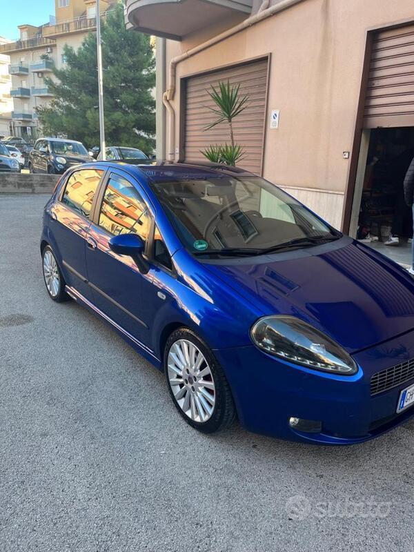 Usato 2009 Fiat Grande Punto 1.6 Diesel 120 CV (4.500 €)