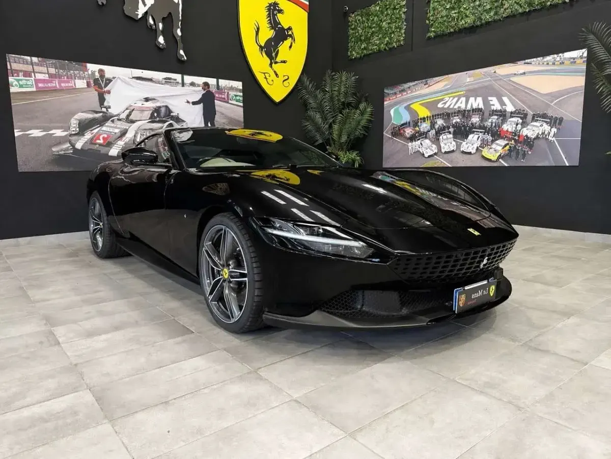Usata Ferrari Roma 620 CV (456 kW) 2022 Nero daytona metallizzato Coupé