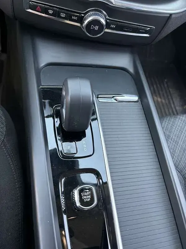 Usata Volvo XC60 Core 197 CV (144 kW) 2023 Bianco SUV