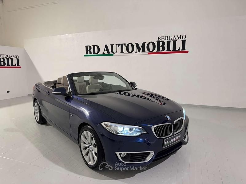 Usata BMW 220 Luxury Line 190 CV (139 kW) 2016 Blu/azzurro Cabrio