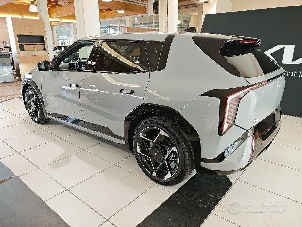 Ny Kia EV4 GT-Line 50 kW (68 HK) 2026 Grå Halvkombi
