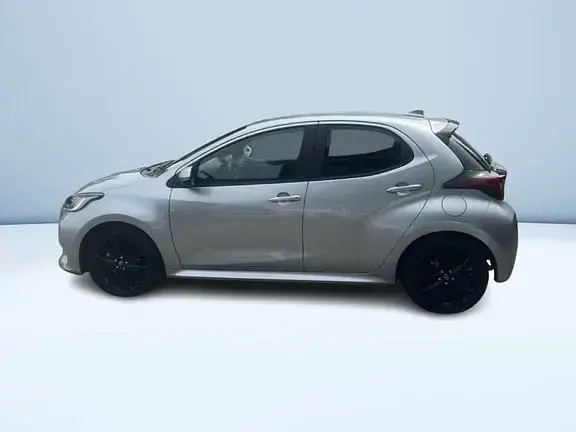 Usata Toyota Yaris Hybrid Lounge 2024 Grigio Berlina