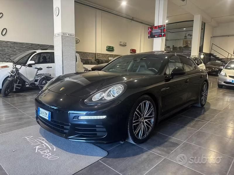 Usata Porsche Panamera Edition 301 CV (221 kW) 2015 Nero Utilitaria