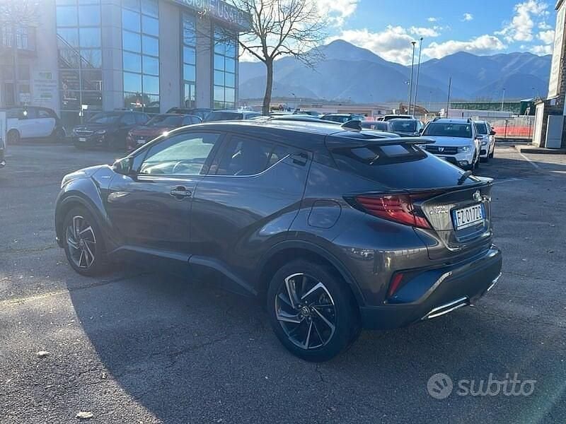 Usata Toyota C-HR Style 184 CV (135 kW) 2020 Grigio SUV