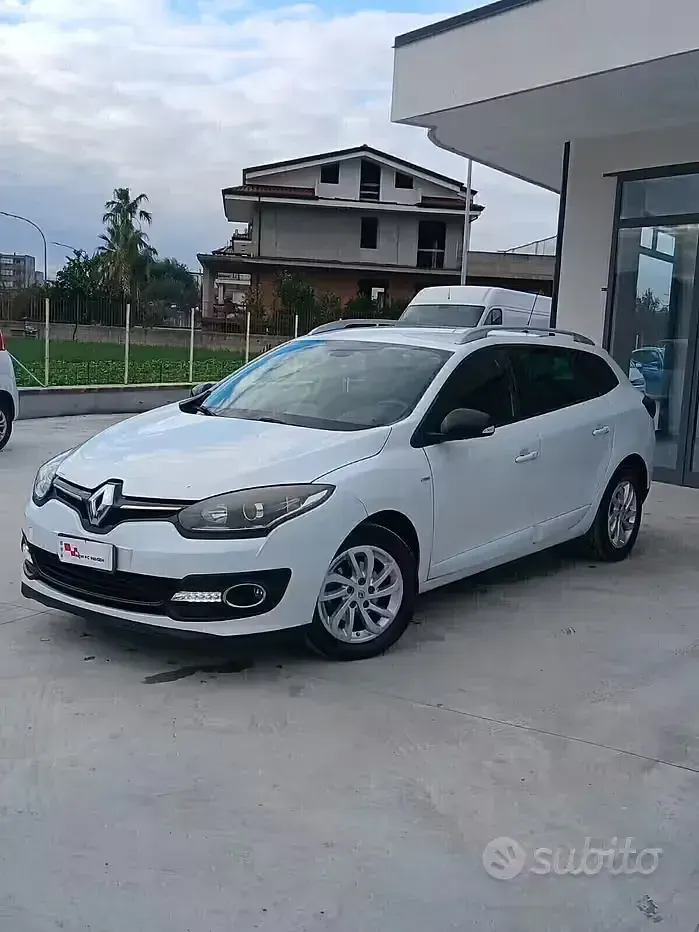 Usata Renault Mégane GrandTour 110 CV (80 kW) 2015 Bianco Station wagon