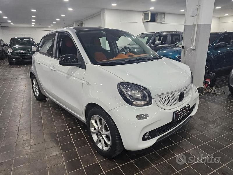 Usata Smart ForFour Passion 71 CV (52 kW) 2016 Bianco Utilitaria
