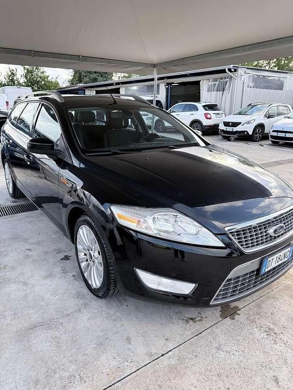 Usata Ford Mondeo Ghia 140 CV (102 kW) 2008 Nero Station wagon