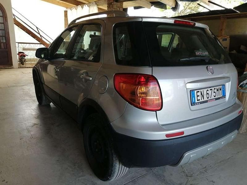 Usata Fiat Sedici 135 CV (99 kW) 2012 SUV