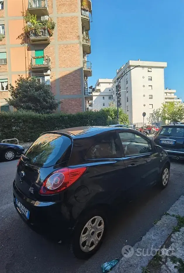 Usata Ford Ka 69 CV (50 kW) 2013 Nero Utilitaria