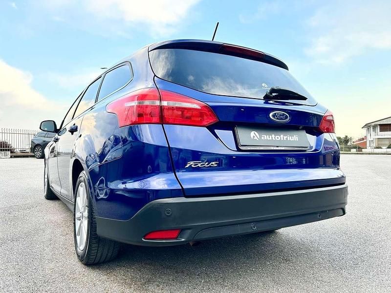 Usata Ford Focus Titanium 120 CV (88 kW) 2018 Ocean blue Station wagon