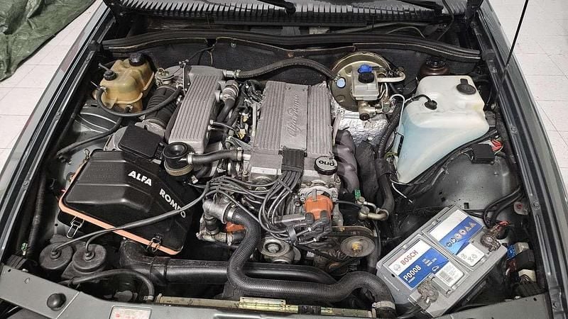 Usata Alfa Romeo 75 148 CV (108 kW) 1987 Berlina