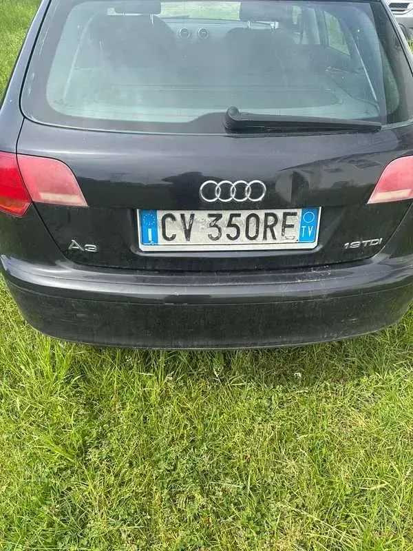 Usata Audi A3 Sportback Attraction 105 CV (77 kW) 2005 Utilitaria
