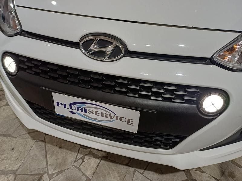 Usata Hyundai i10 69 CV (50 kW) 2018 Bianco Utilitaria