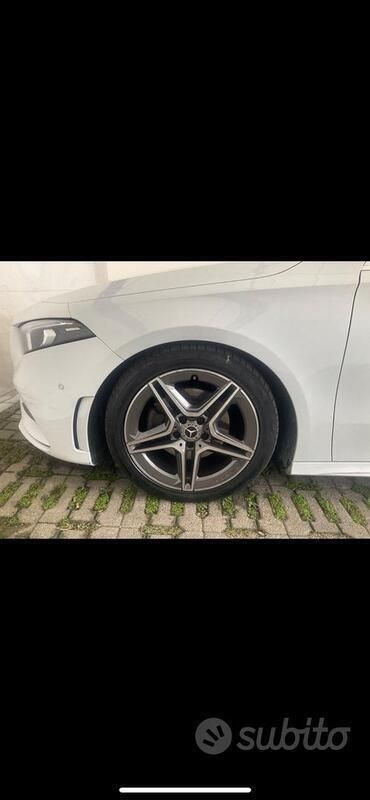 Usata Mercedes A180 Premium 116 CV (85 kW) 2019 Bianco Berlina
