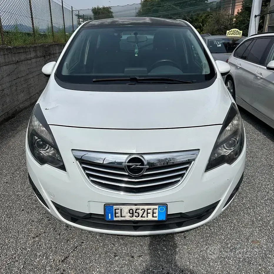 Usata Opel Meriva 110 CV (80 kW) 2012 Bianco Monovolume