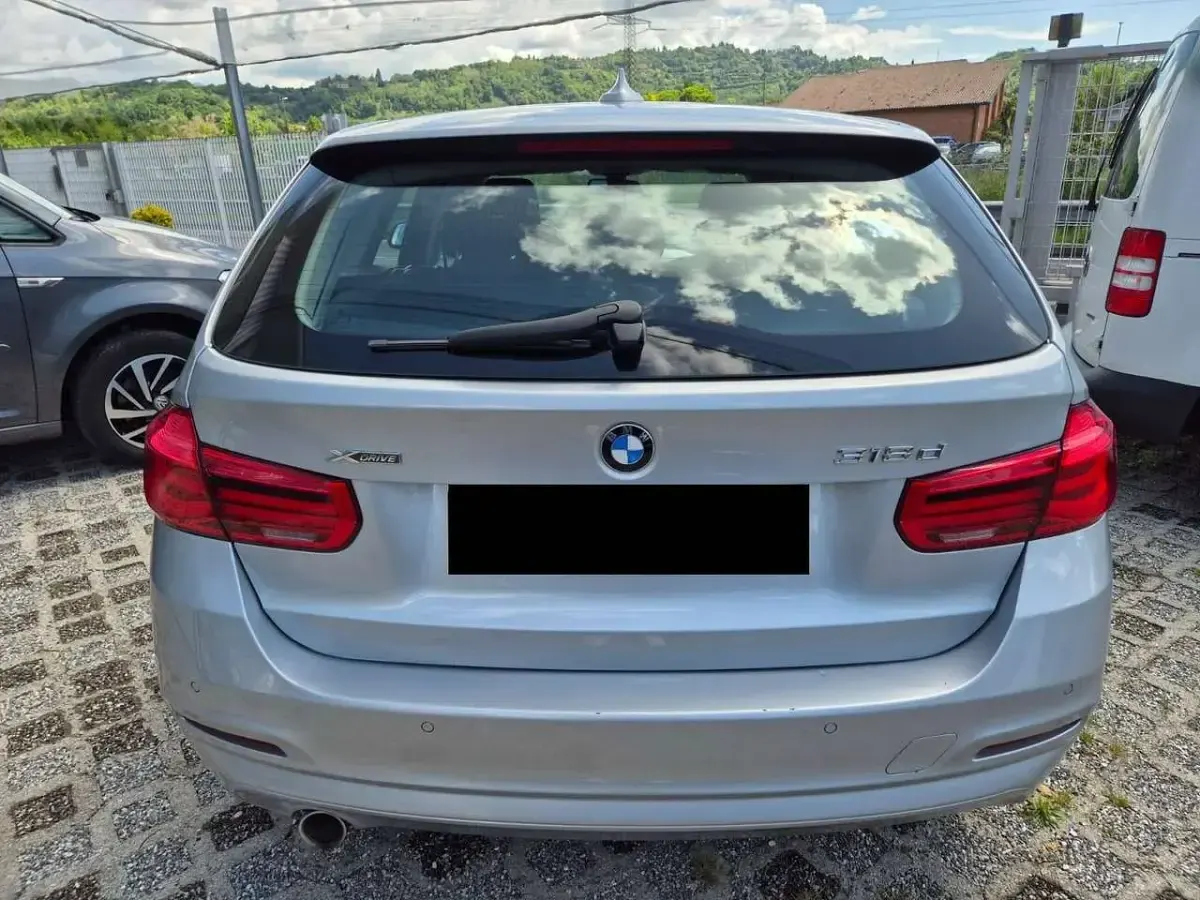 Usata BMW 318 150 CV (110 kW) 2016 Argento Station wagon