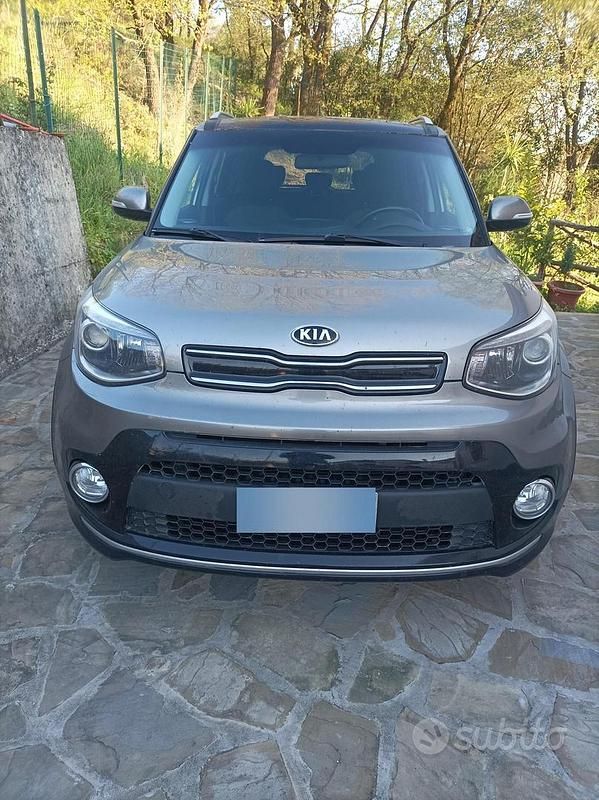 Usata Kia Soul 136 CV (100 kW) 2018 Grigio SUV