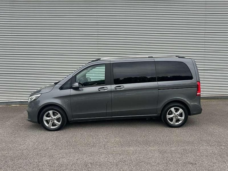 Usata Mercedes V250 190 CV (139 kW) 2021 Grigio metallizzato Monovolume