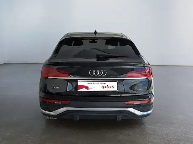 Usata Audi Q5 Sportback S-line plus 204 CV (150 kW) 2023 Nero SUV