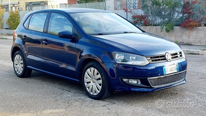 Usata VW Polo Comfortline 90 CV (66 kW) 2010 Blu Berlina