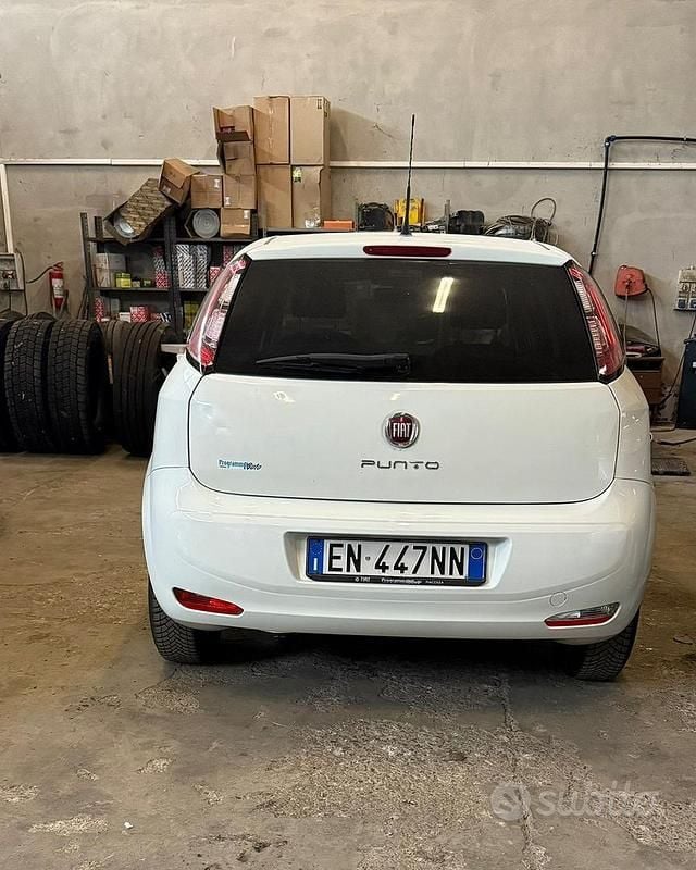 Usata Fiat Grande Punto 75 CV (55 kW) 2014 Utilitaria