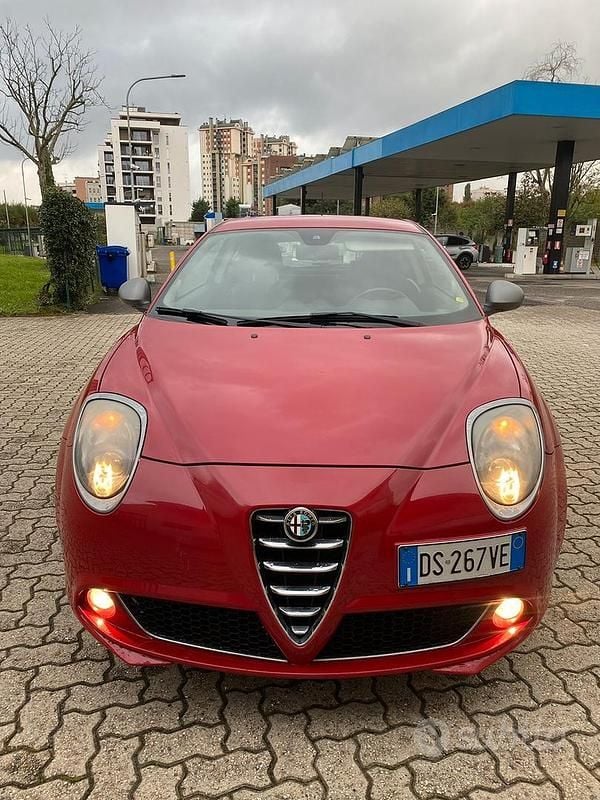 Usata Alfa Romeo MiTo 70 CV (51 kW) 2015 Rosso Utilitaria