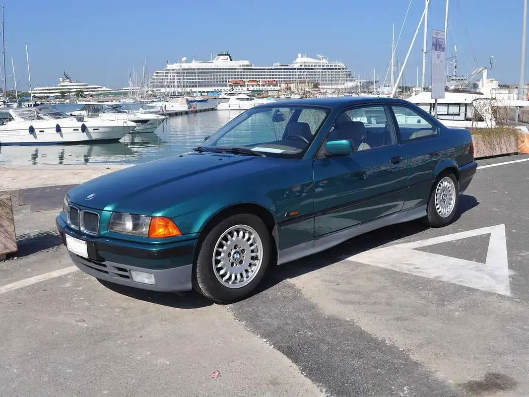 Usata BMW 320 150 CV (110 kW) 1993 Verde Coupé