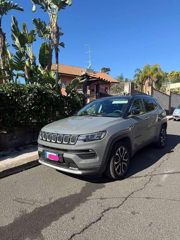Usata Jeep Compass Limited 190 CV (139 kW) 2022 Grigio SUV