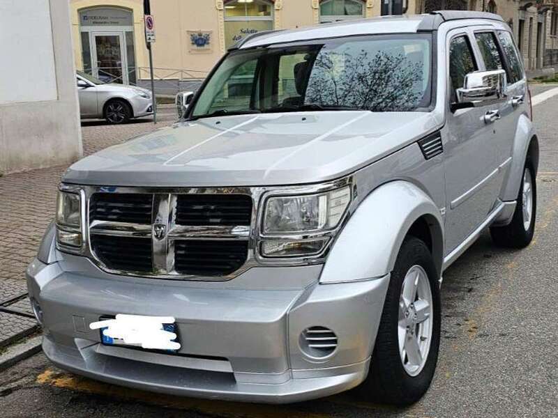 Usato 2007 Dodge Nitro 2.8 Diesel 177 CV (7.500 €)