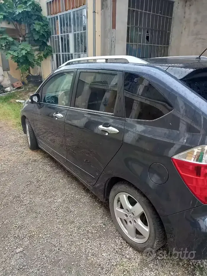 Usata Honda FR-V 140 CV (102 kW) 2006 Nero Monovolume
