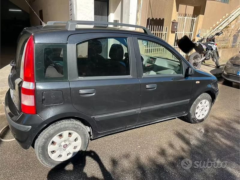 Usata Fiat Panda 70 CV (51 kW) 2005 Nero Utilitaria