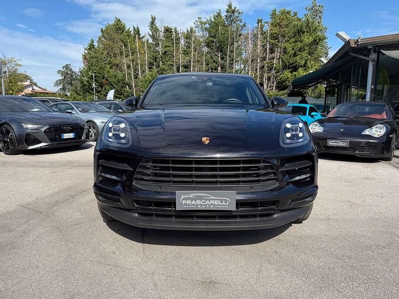 Usata Porsche Macan 354 CV (260 kW) 2021 Nero jet metallizzato SUV