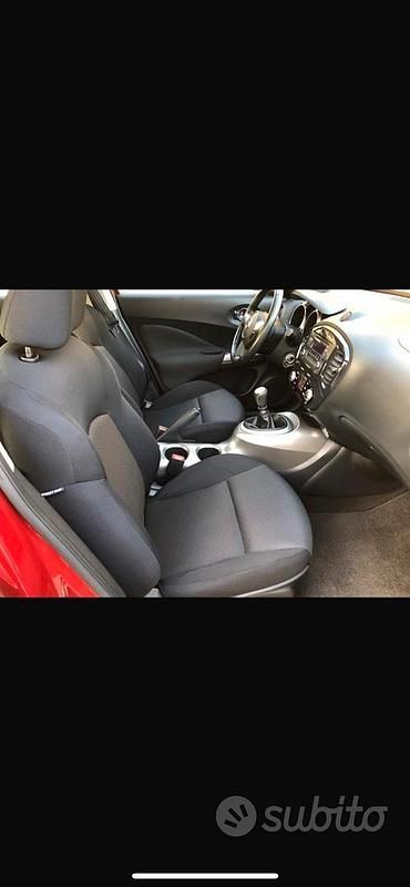 Usata Nissan Juke 110 CV (80 kW) 2011 Rosso SUV