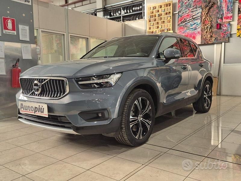 Usata Volvo XC40 Inscription 179 CV (131 kW) 2021 Blu/azzurro SUV