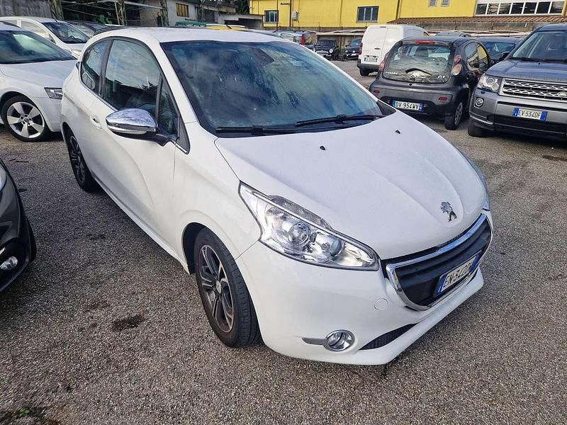 Usata Peugeot 208 Allure 68 CV (50 kW) 2012 Other Utilitaria