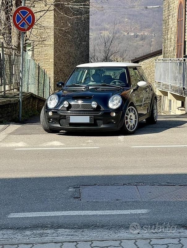 Usata Mini Cooper S Coupé 163 CV (119 kW) 2002 Nero Coupé