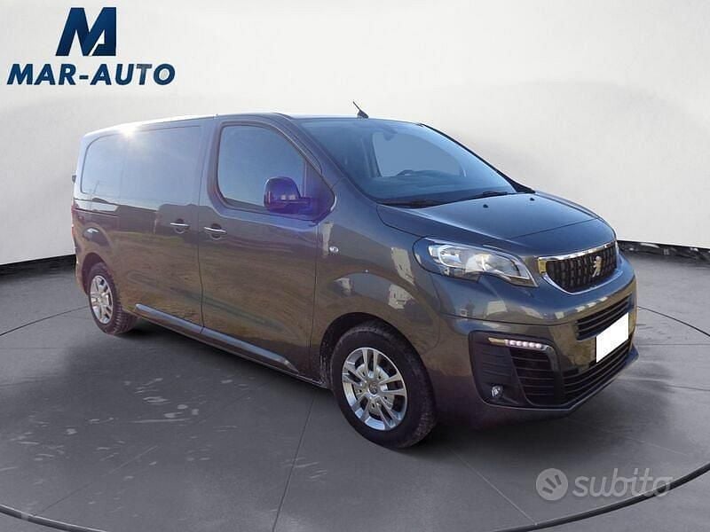Usata Peugeot Expert Premium 177 CV (130 kW) 2022 Grigio Furgone