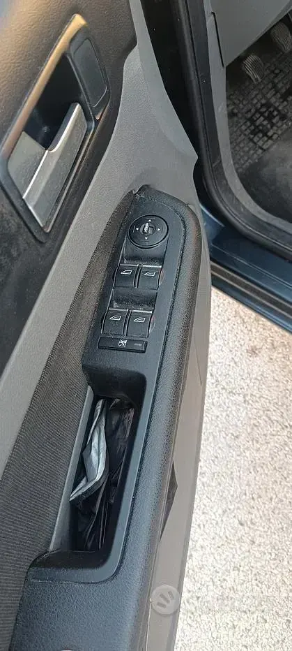 Usata Ford Focus 90 CV (66 kW) 2009 Grigio Berlina