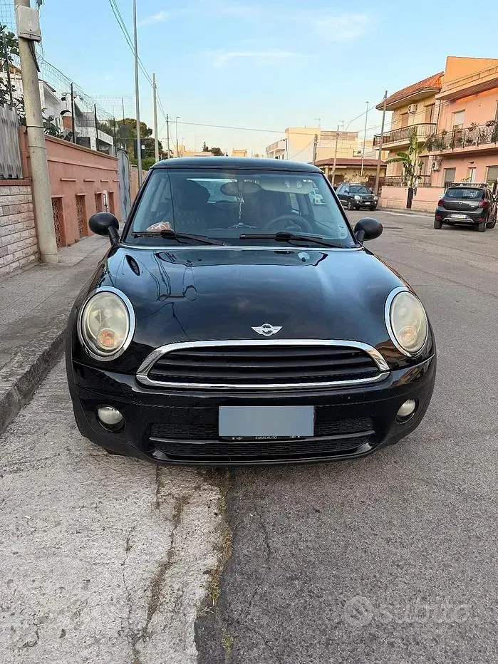 Usata Mini ONE 90 CV (66 kW) 2010 Nero Utilitaria