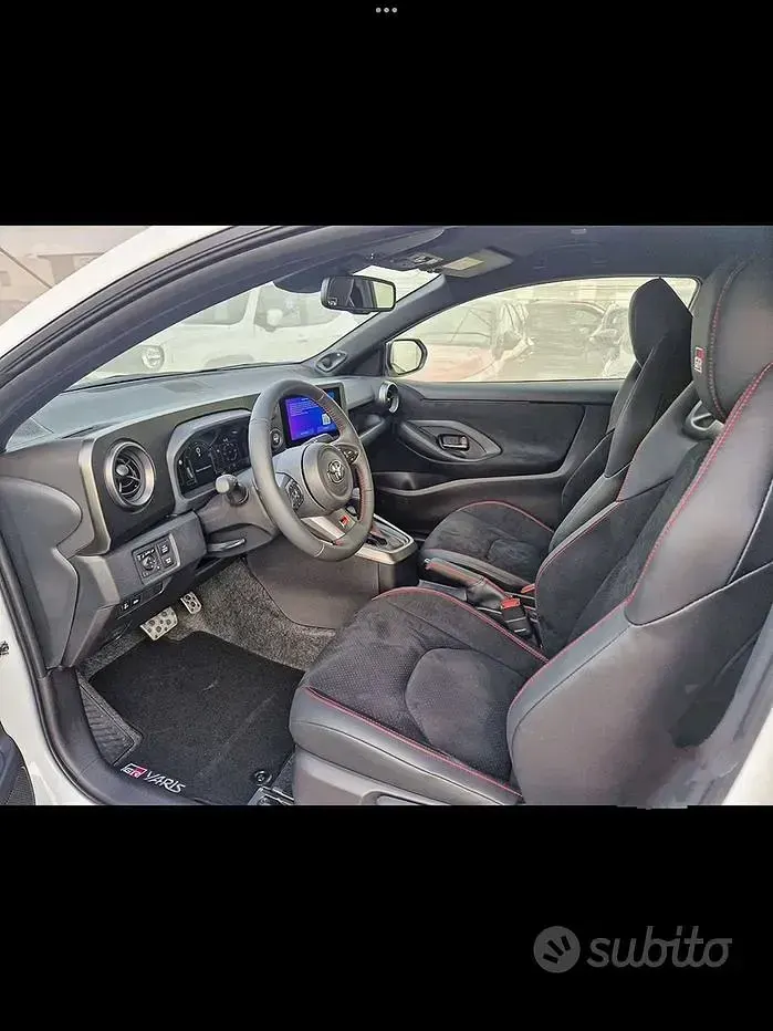 Nuevo Toyota Yaris 280 CV (205 kW) 2025 Blanco Utilitario