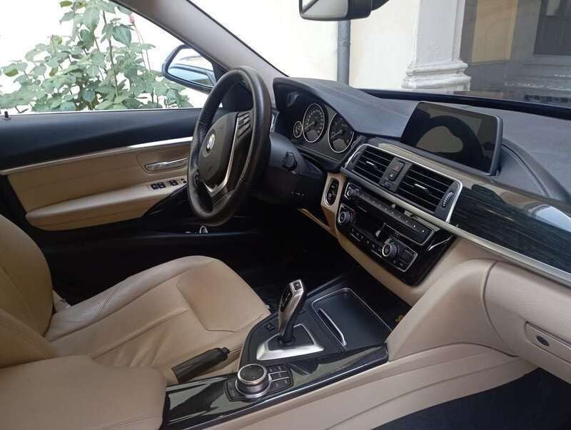 Usata 2018 BMW 320 Luxury Line Station wagon | 20.000 € (Ottimo prezzo) - Immagine 1/4